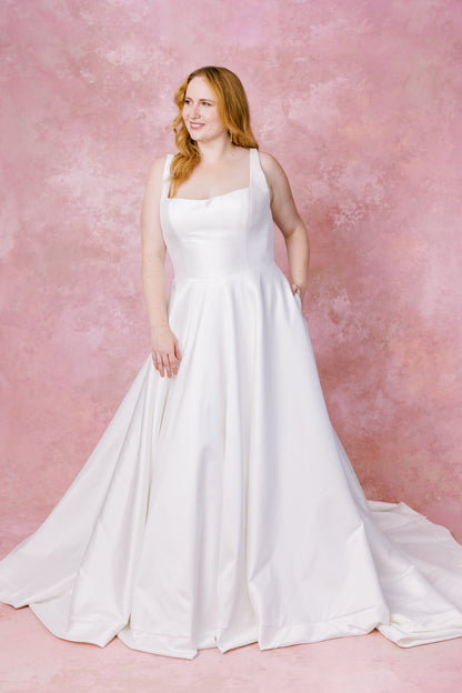 Charleston Plus Size