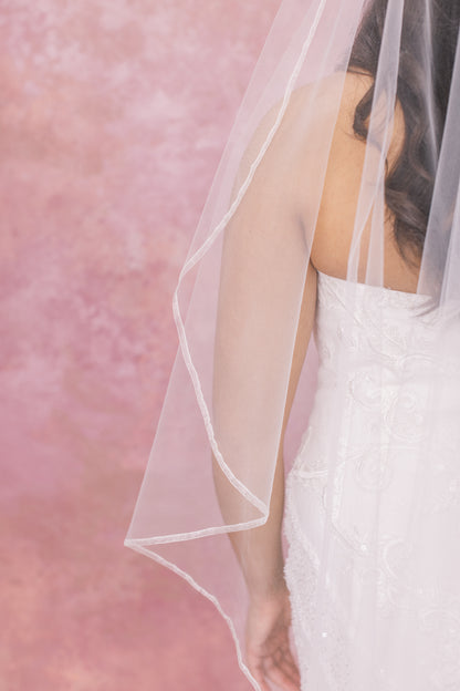 Rose Fingertip Veil